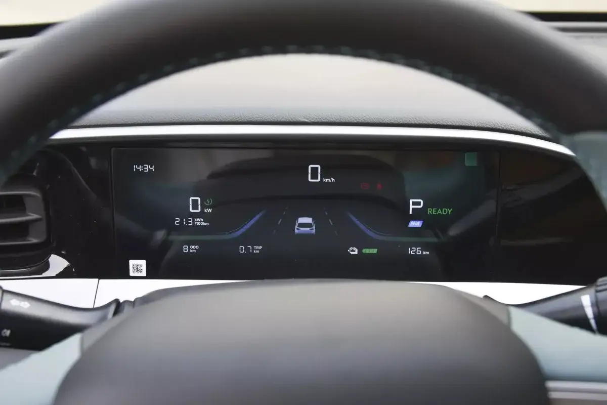 Geely Galaxy Star Wish салон 2