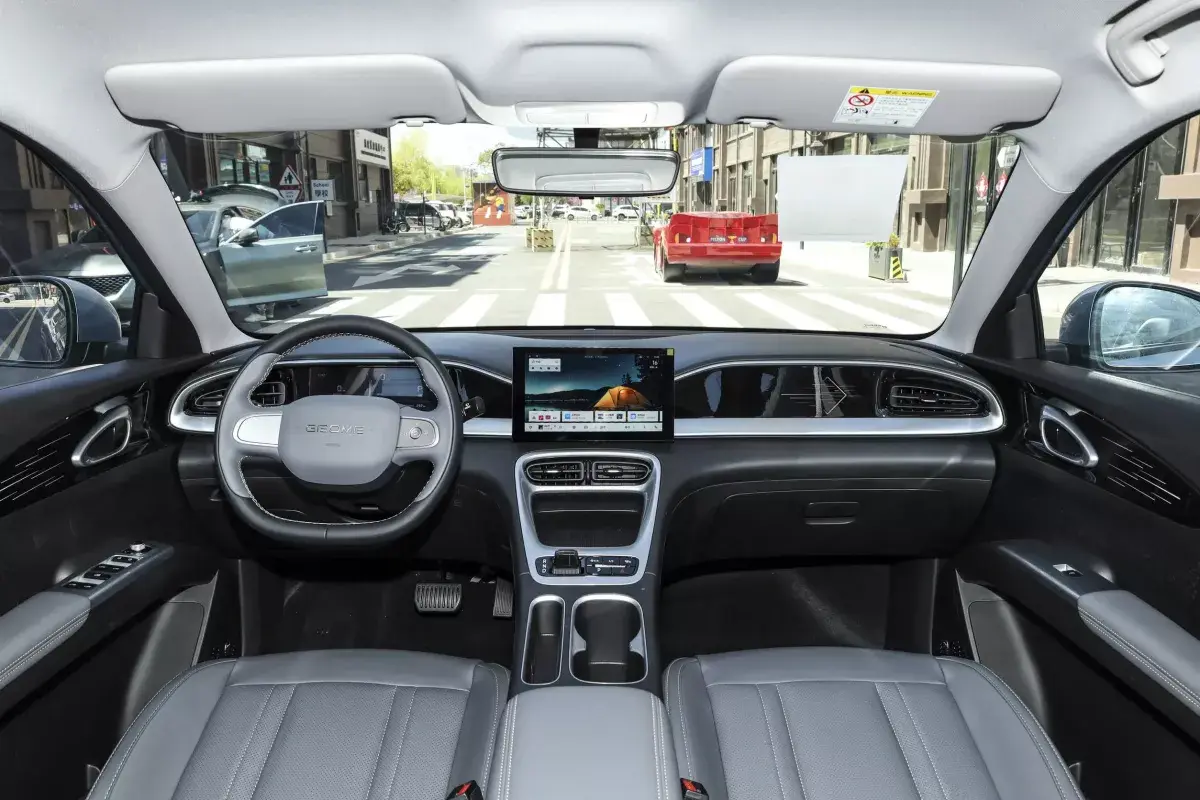 Geely Galaxy Star Wish салон 7
