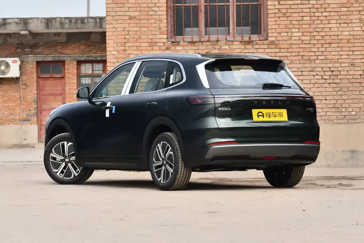 Geely Starship 7 EM-i фото 3