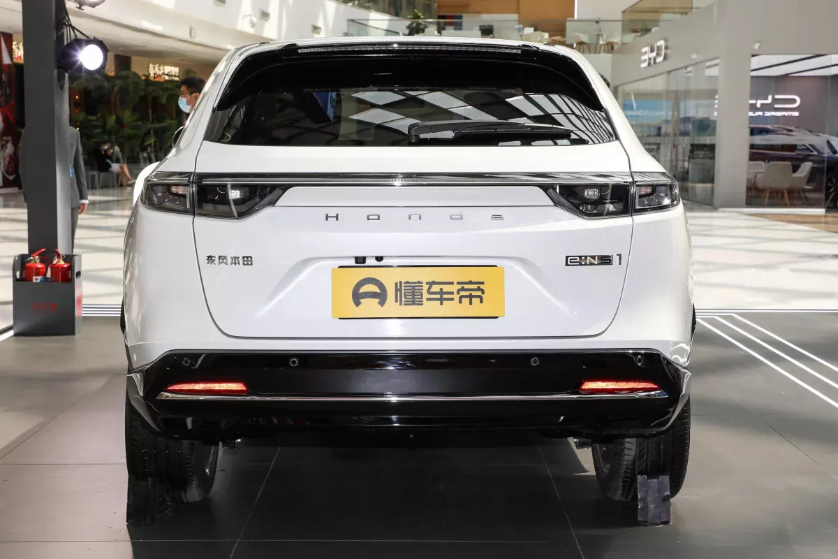 Honda e:NS1 фото 4