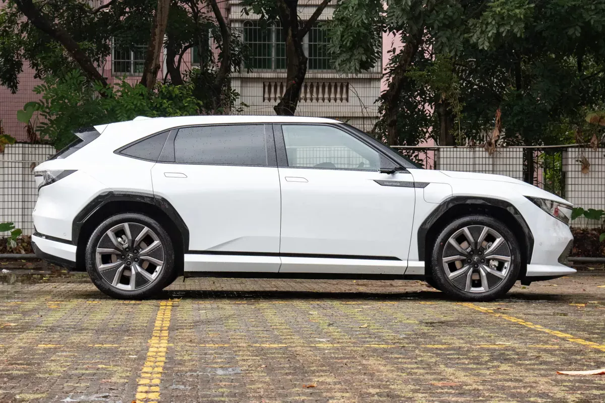 Honda P7 фото 5
