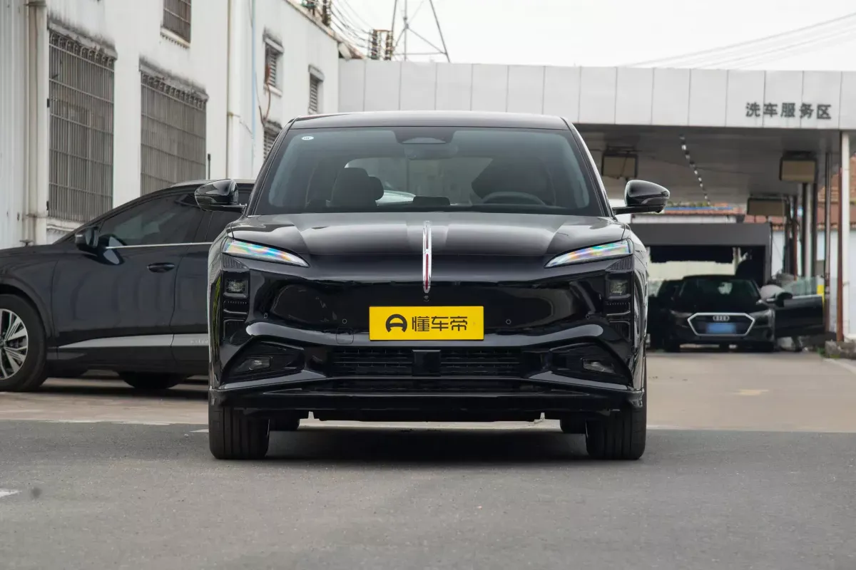Hongqi Tiangong 08