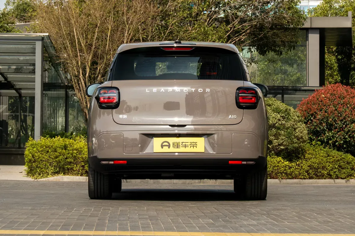 Leap Motor A10 фото 4