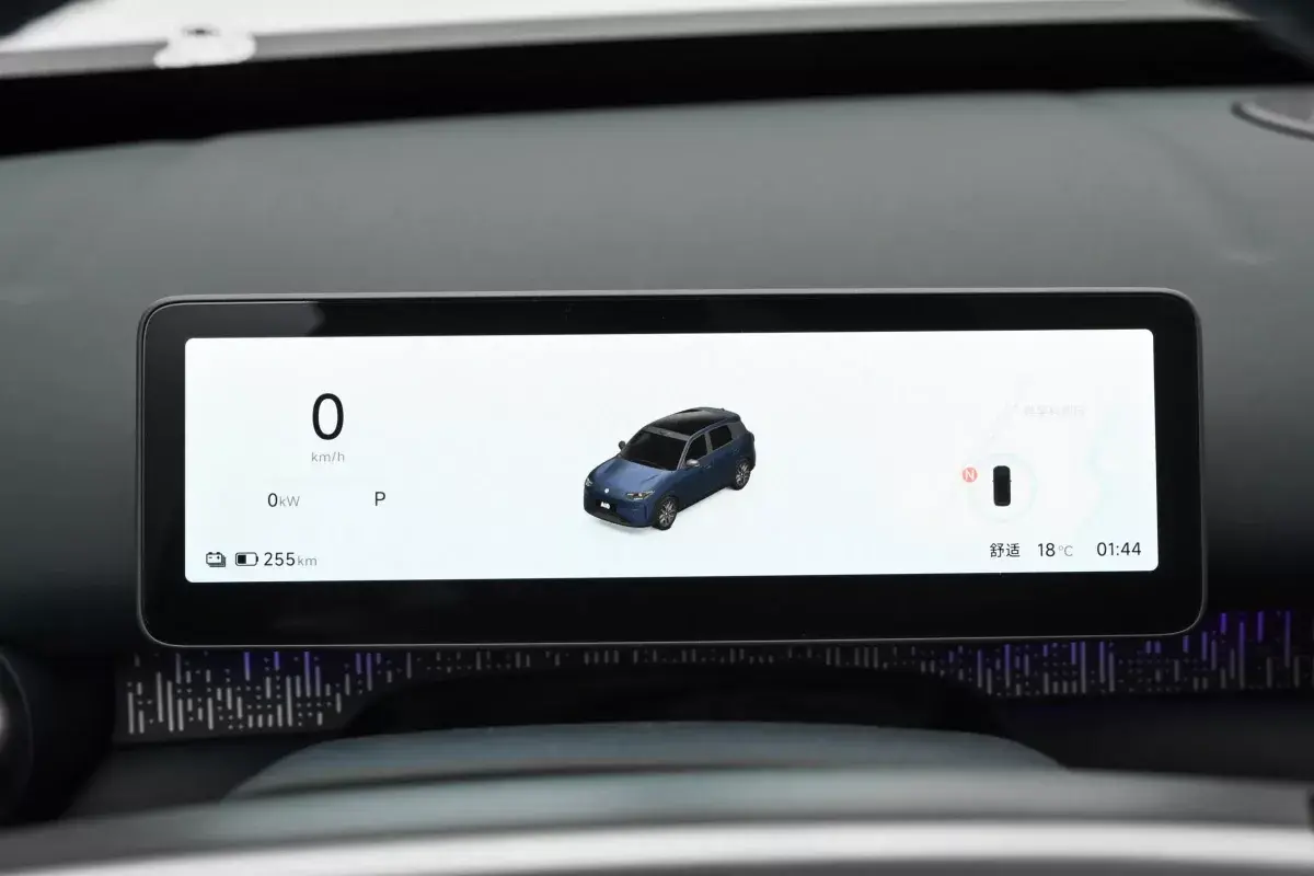 Leap Motor A10 салон 2