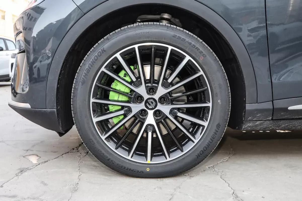 Leap Motor C11 DM фото 6