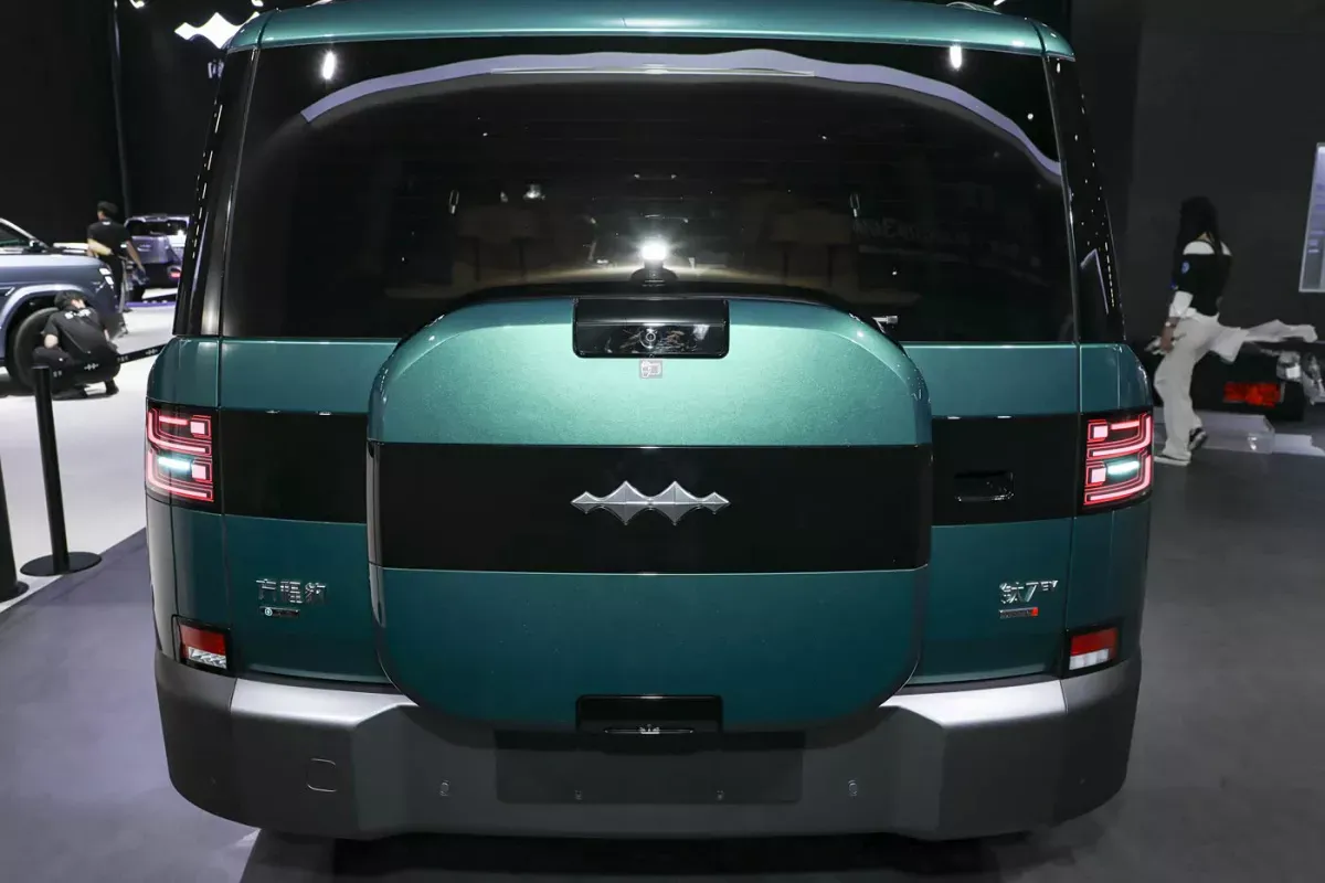 Leopard 7 EV фото 3