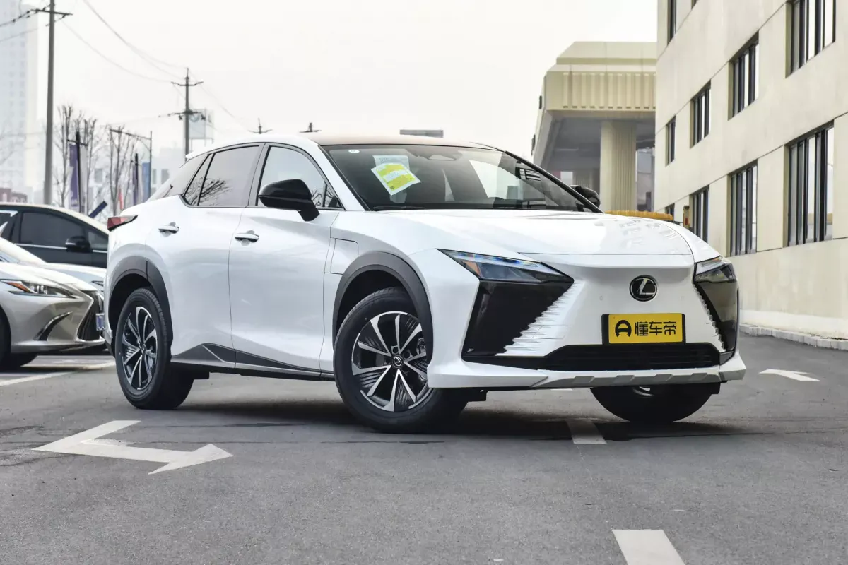 Lexus RZ300e фото 2