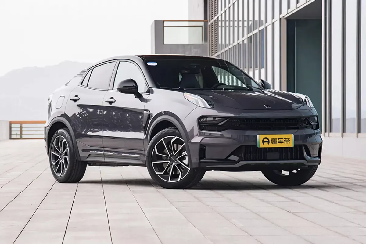 Lynk&Co 05 фото 2
