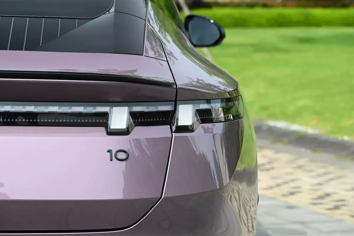 Lynk&Co 10 фото 7