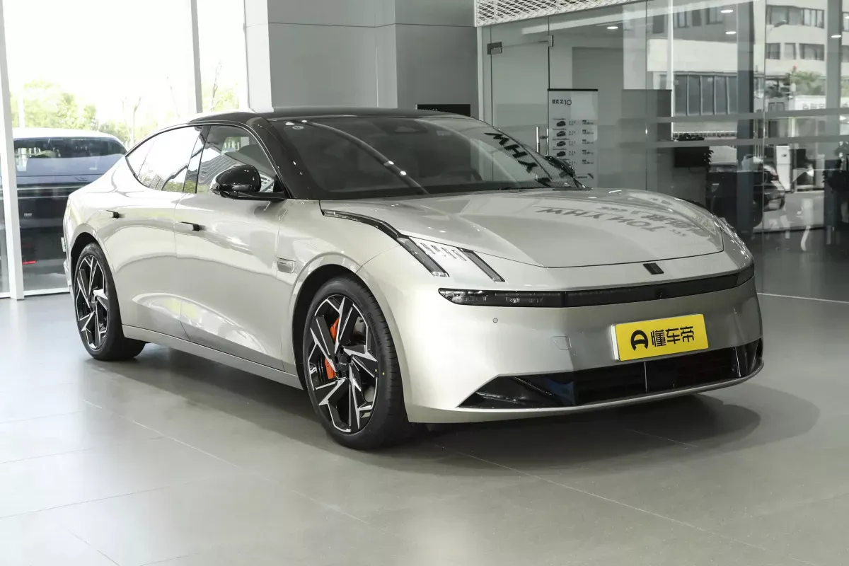 Lynk&Co Z10 фото 2