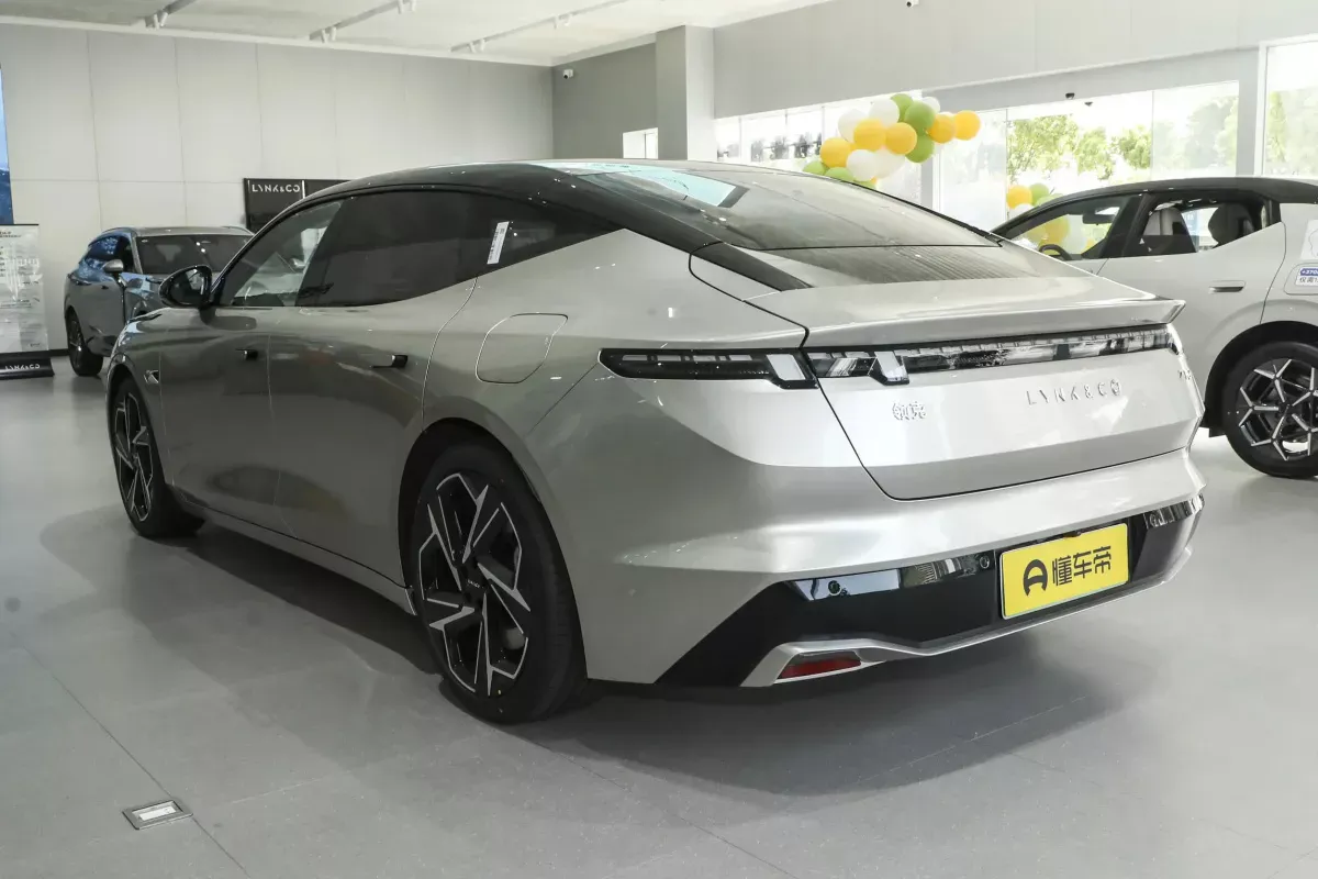 Lynk&Co Z10 фото 3