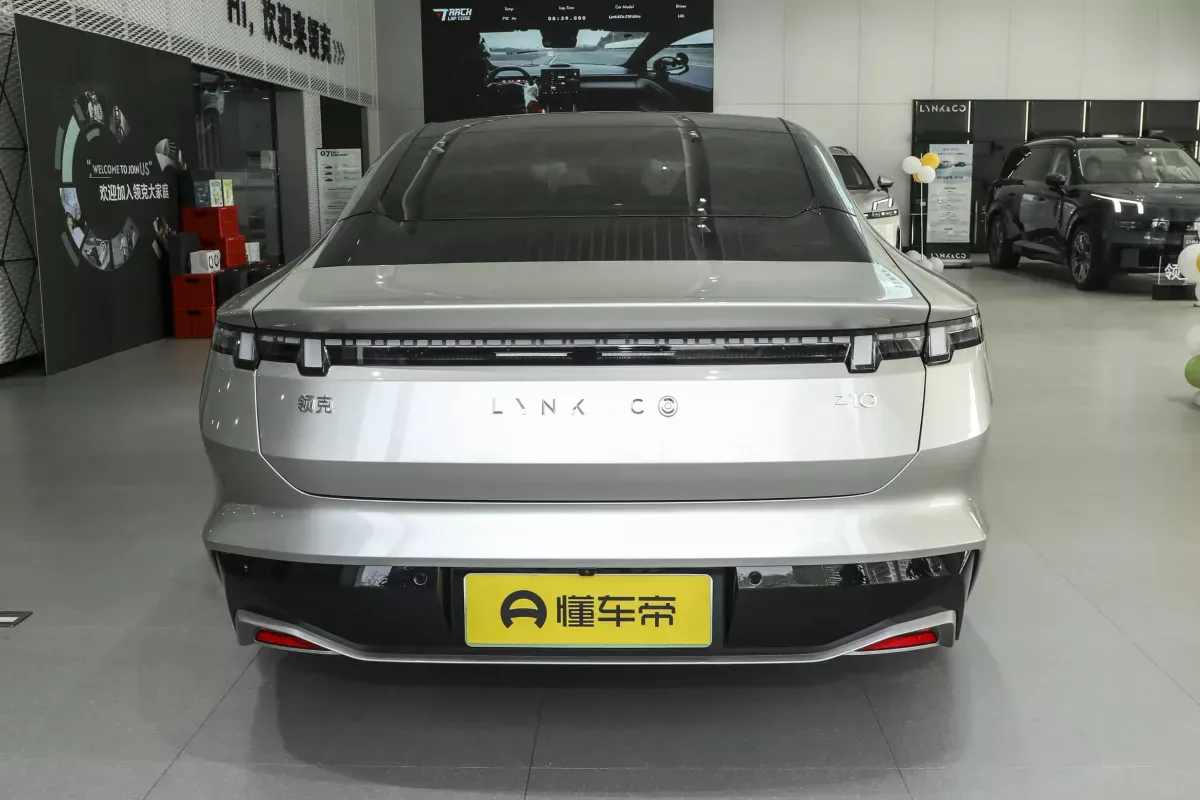 Lynk&Co Z10 фото 4