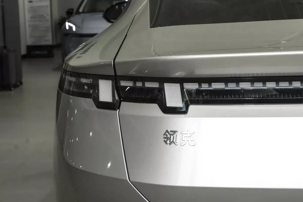Lynk&Co Z10 фото 7