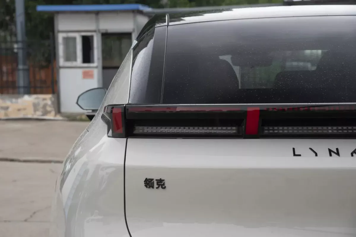 Lynk&Co Z20 фото 7