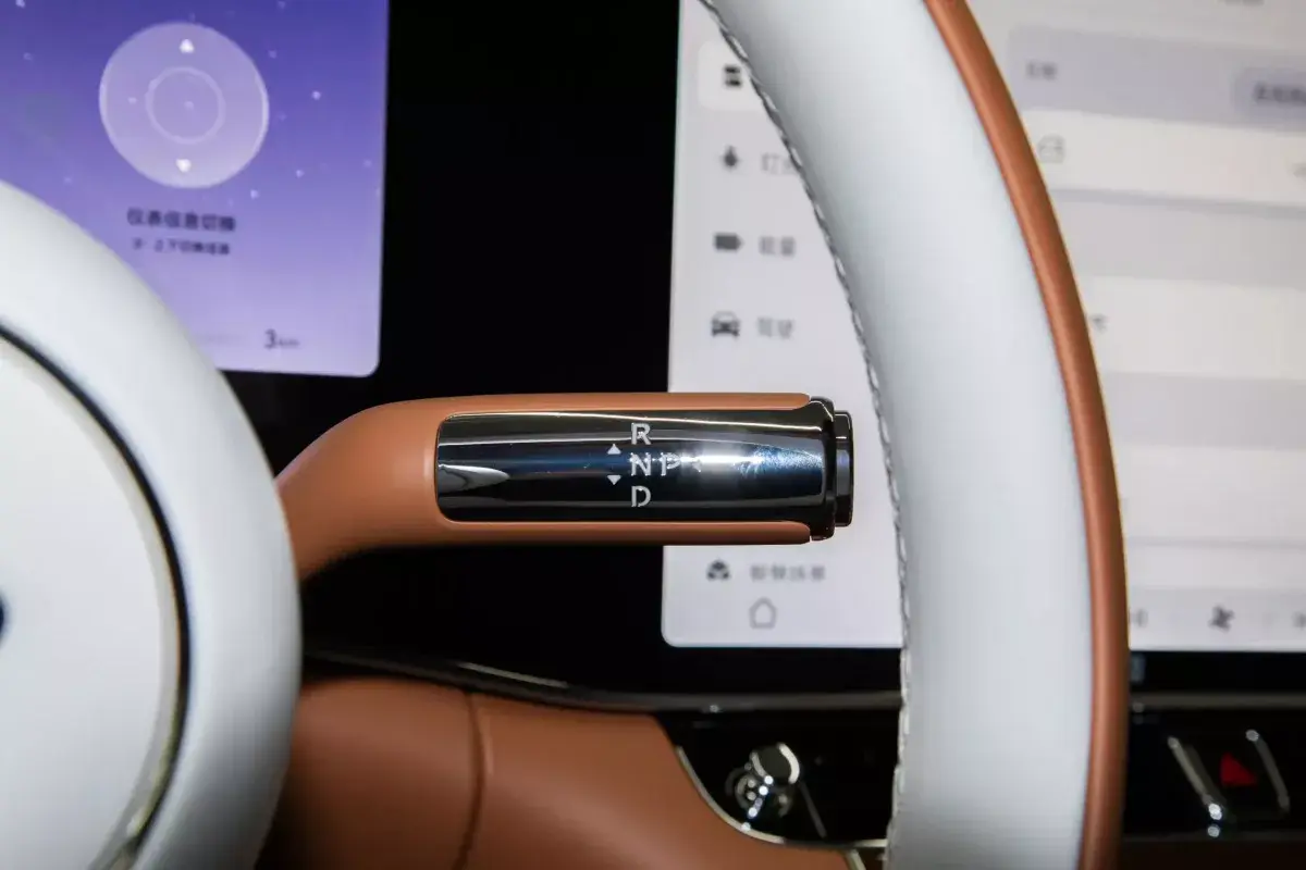 Maextro S800 PHEV салон 4