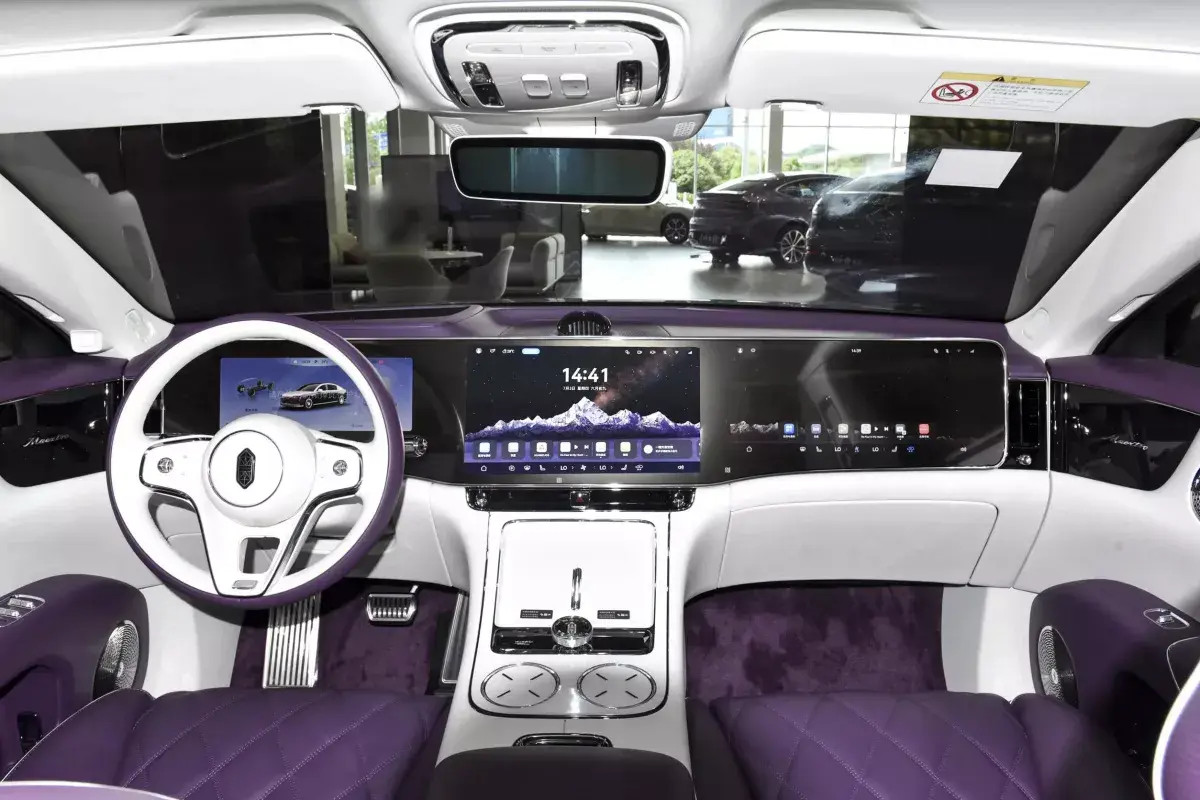 Maextro S800 PHEV салон 9