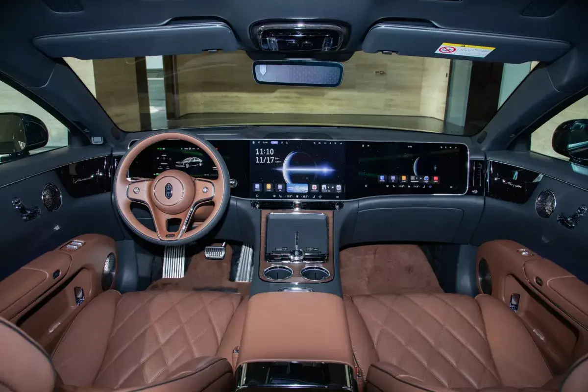 Maextro S800 PHEV салон 10