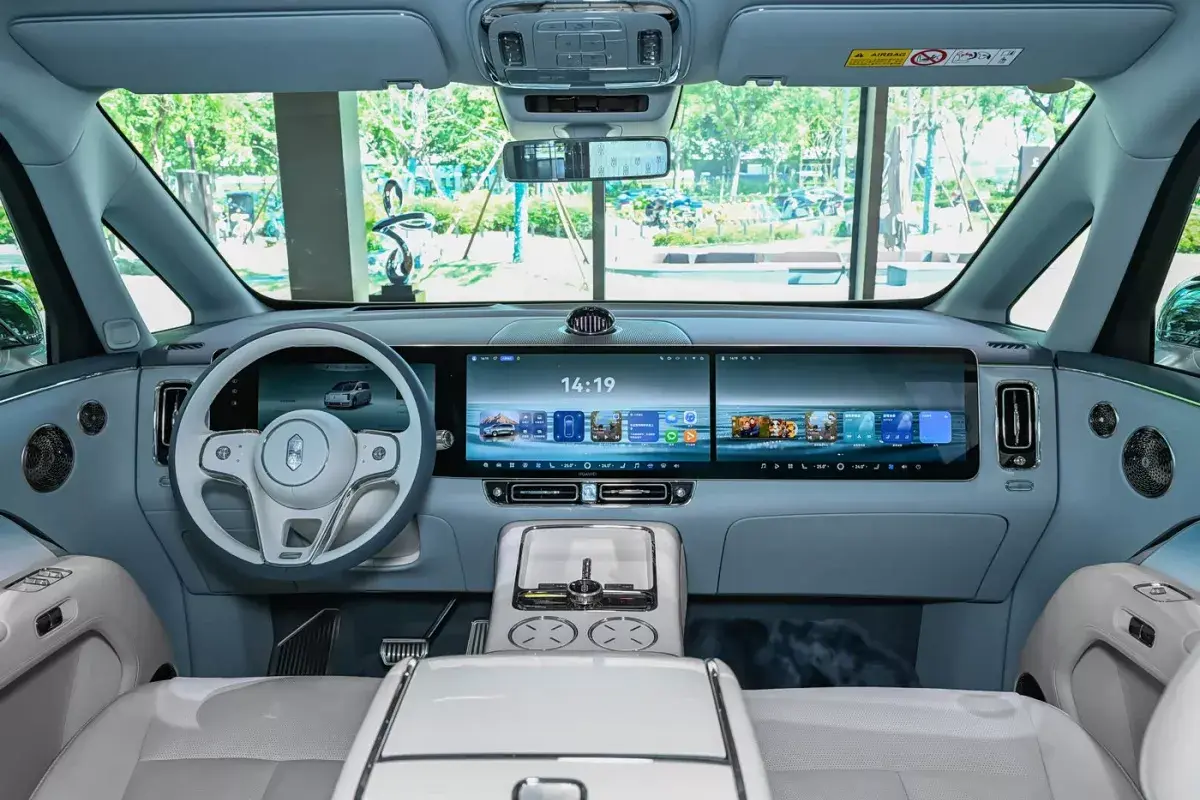 Maextro V800 салон 8