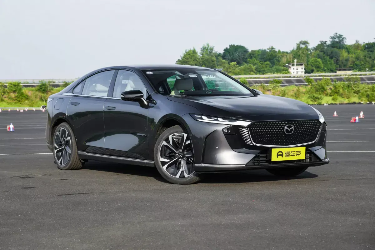 Mazda EZ-6 фото 2