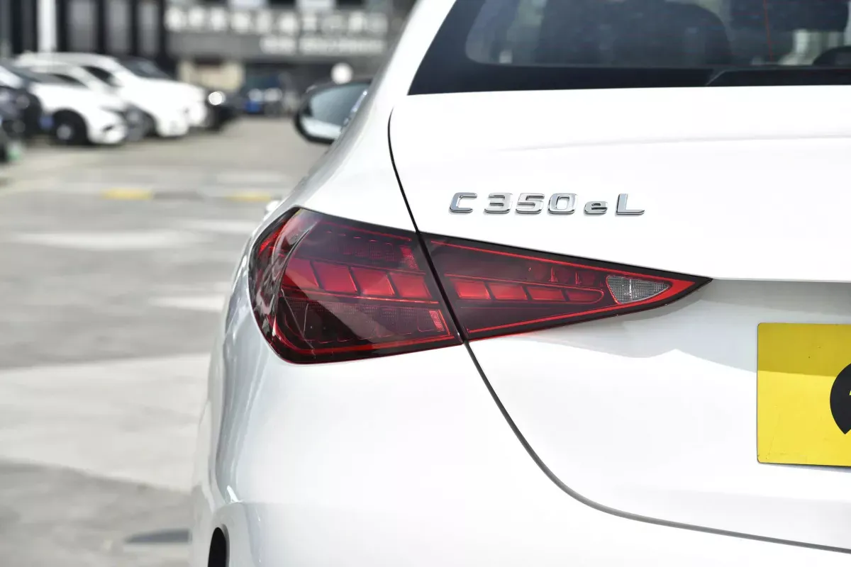 Mercedes-Benz C фото 7