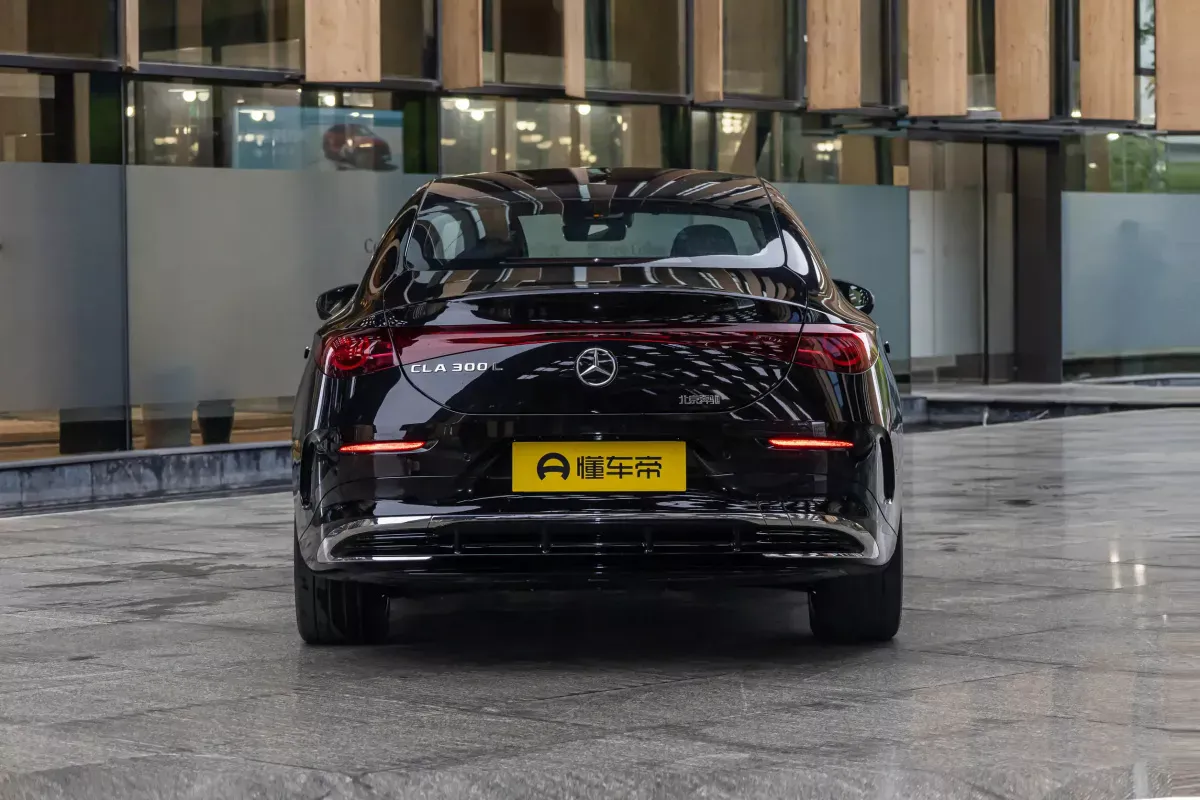 Mercedes-Benz CLA фото 4