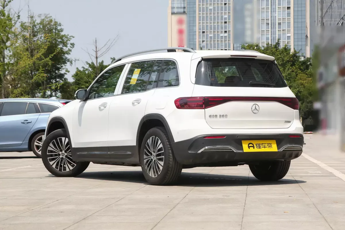 Mercedes-Benz EQB фото 3