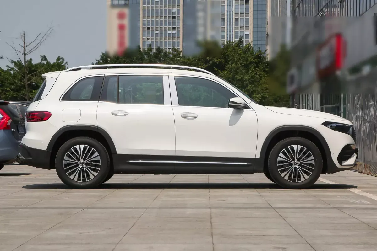 Mercedes-Benz EQB фото 5