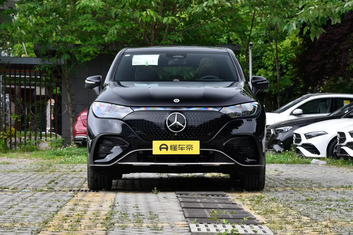 Mercedes-Benz EQE SUV
