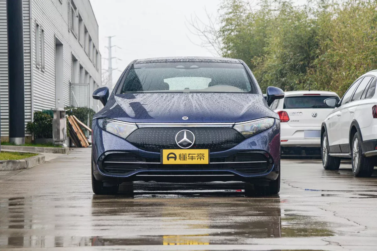 Mercedes-Benz EQS