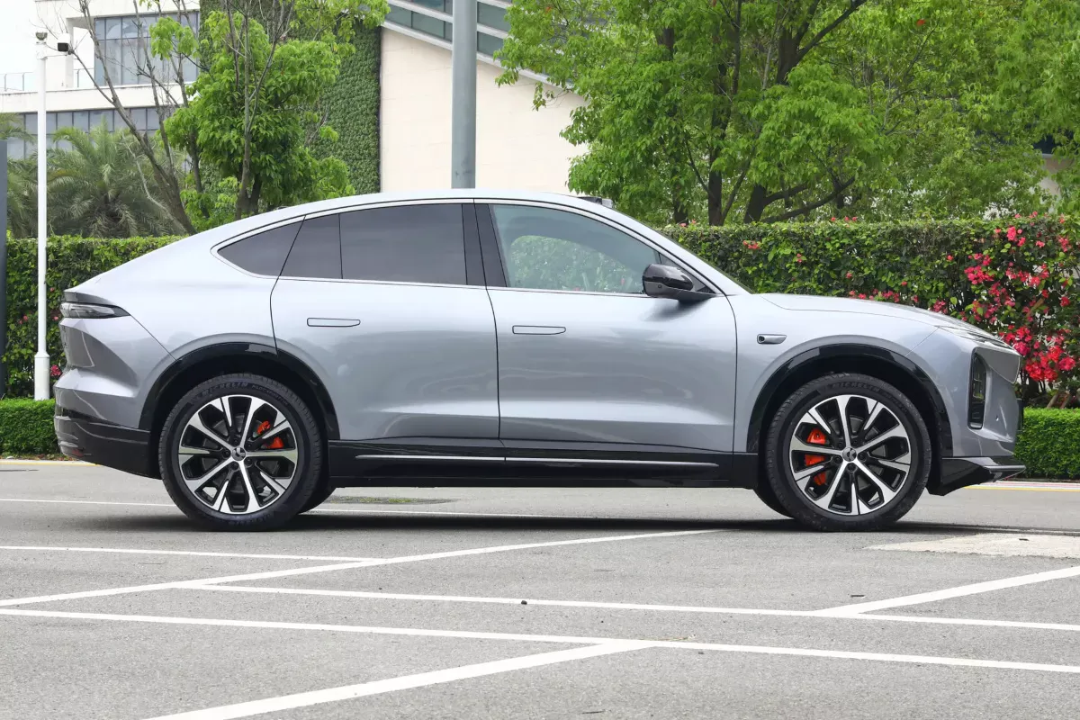 Nio EC6 фото 5
