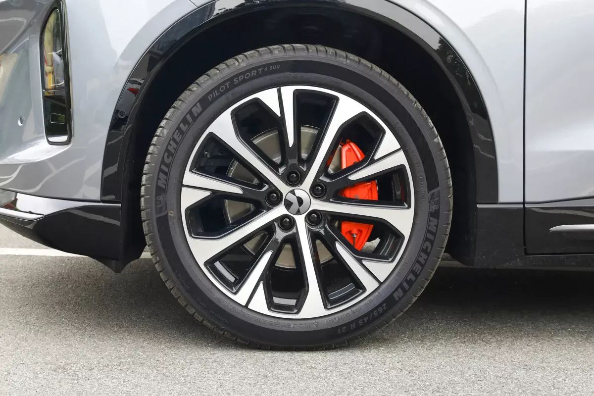 Nio EC6 фото 6