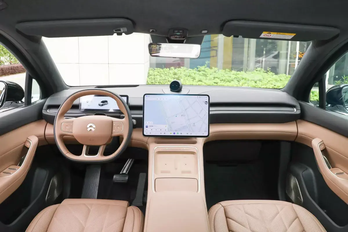 Nio ES6 салон 7
