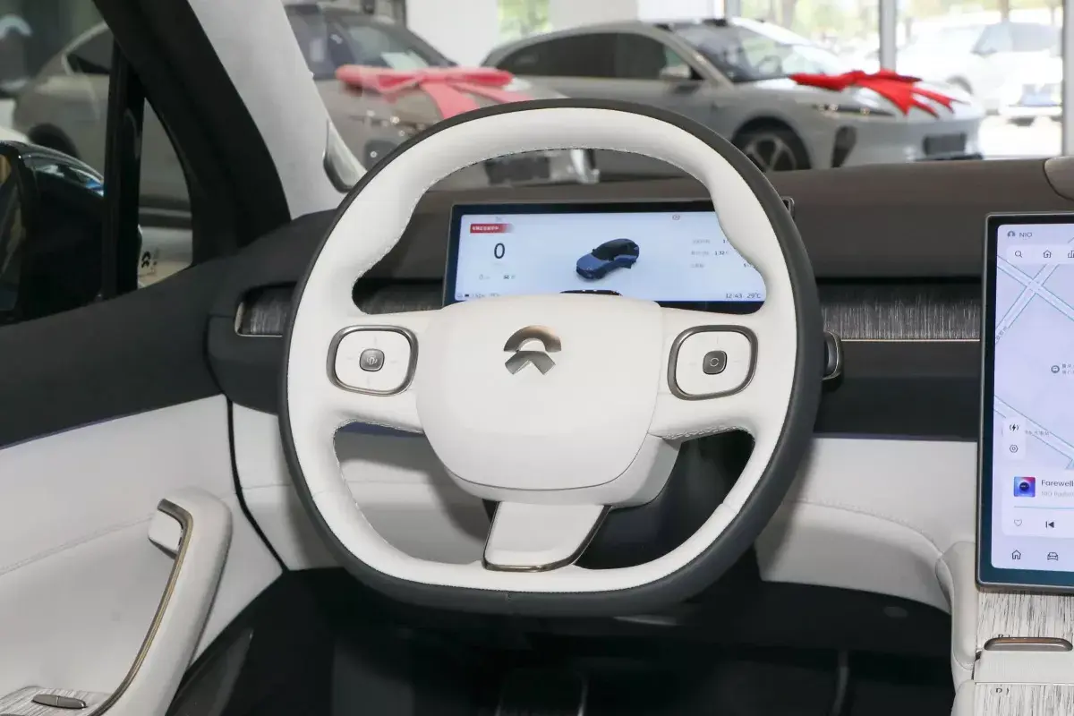 Nio ES7 салон 3