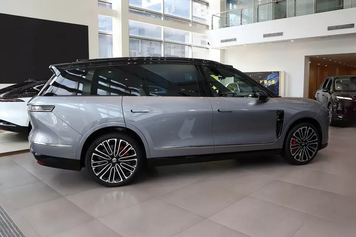 Nio ES8 фото 5