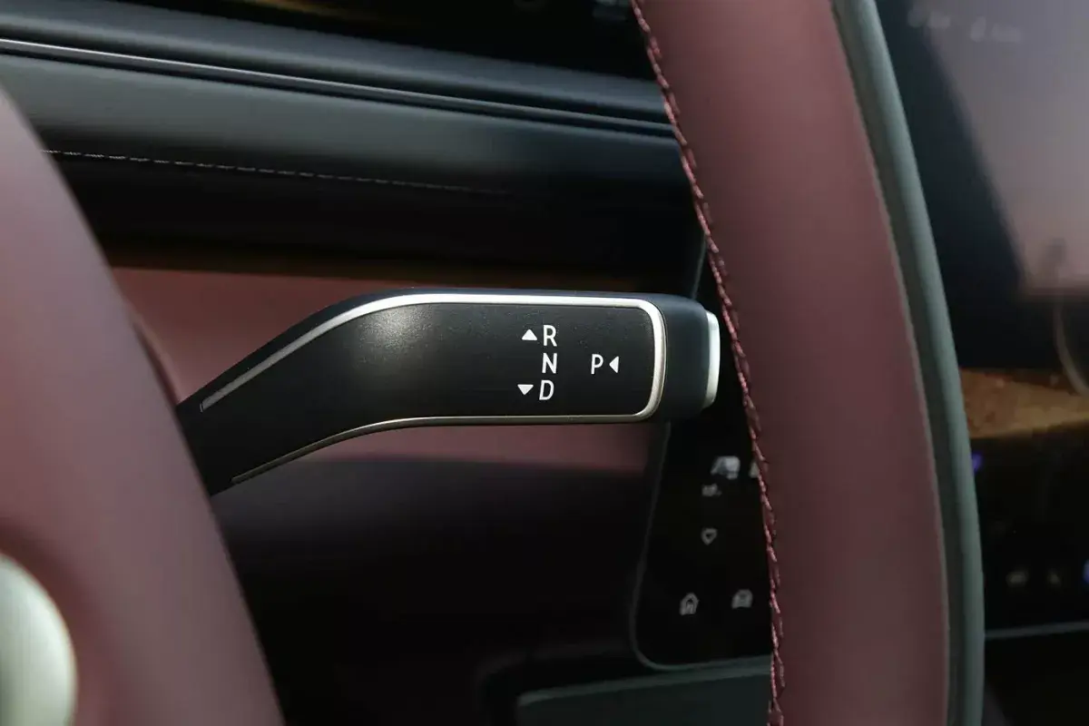 Nio ES8 салон 4