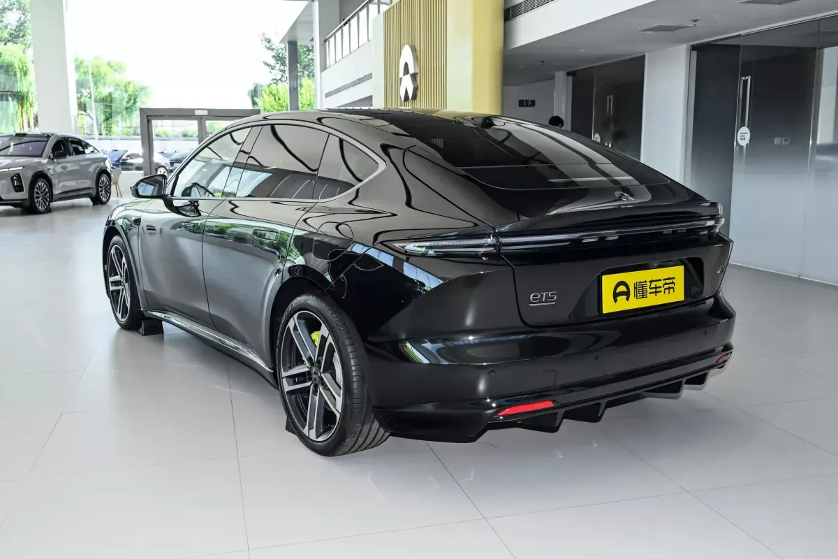 Nio ET5 фото 3