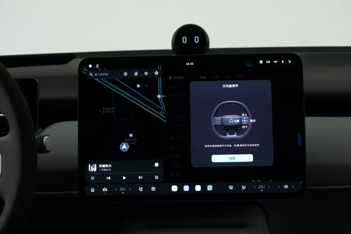 Nio ET5 салон 5