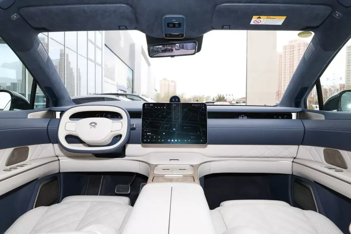 Nio ET9 салон 11