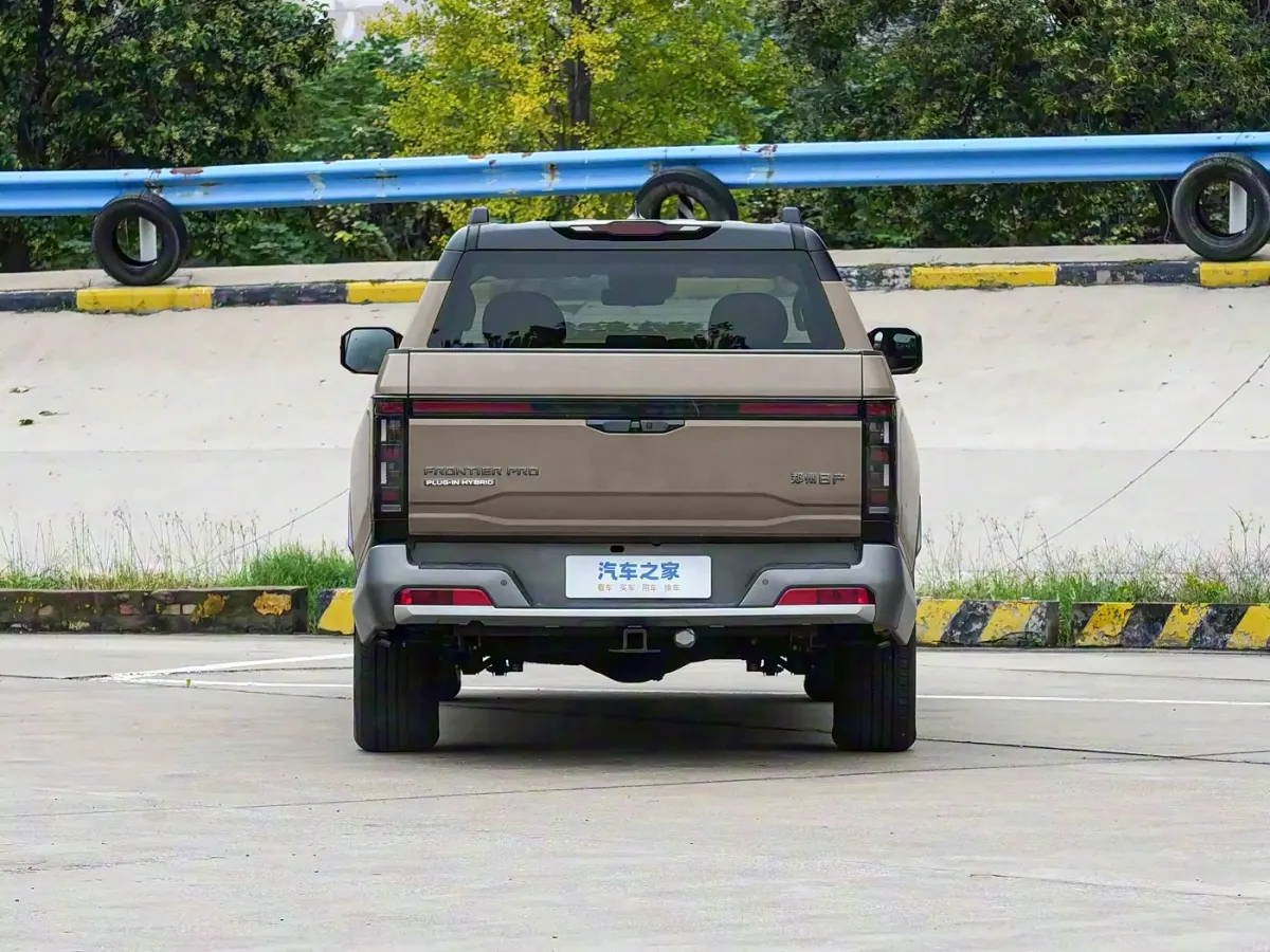 Nissan Frontier Pro PHEV фото 4