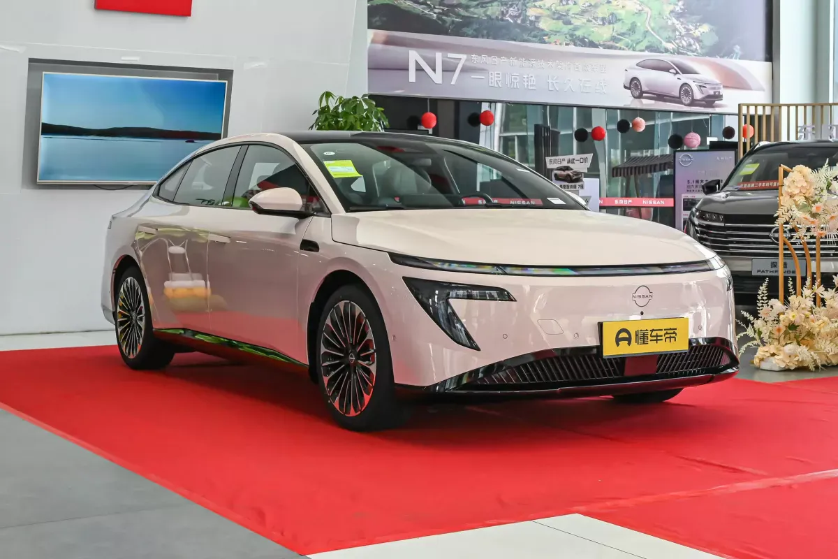 Nissan N7 фото 2