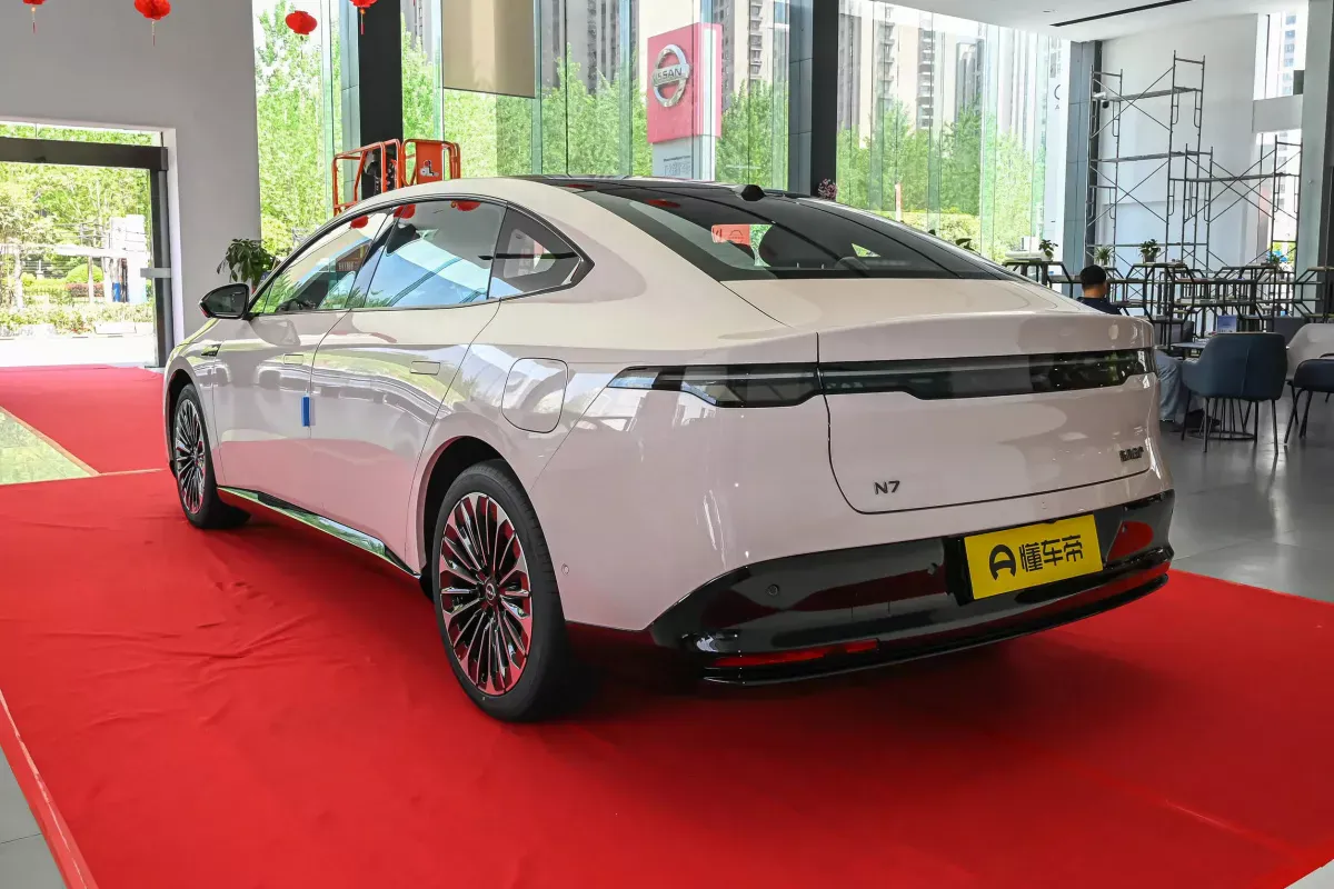 Nissan N7 фото 3