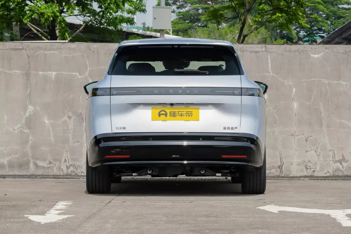 Nissan NX8 PHEV фото 4