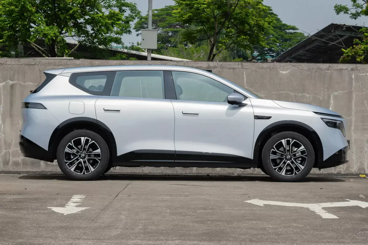 Nissan NX8 PHEV фото 5