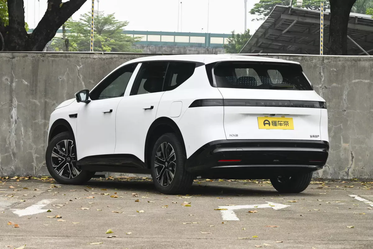 Nissan NX8 фото 3