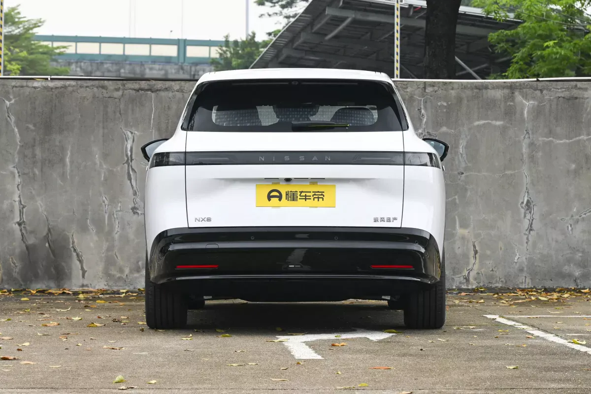 Nissan NX8 фото 4