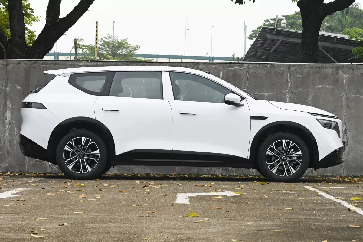Nissan NX8 фото 5