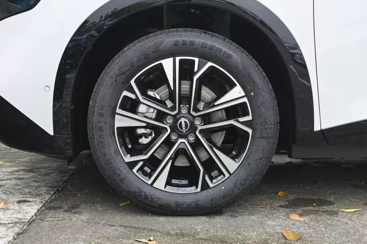 Nissan NX8 фото 6