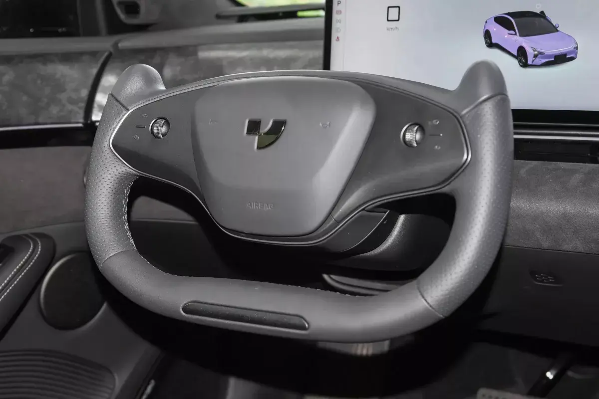 Robo 07 салон 3