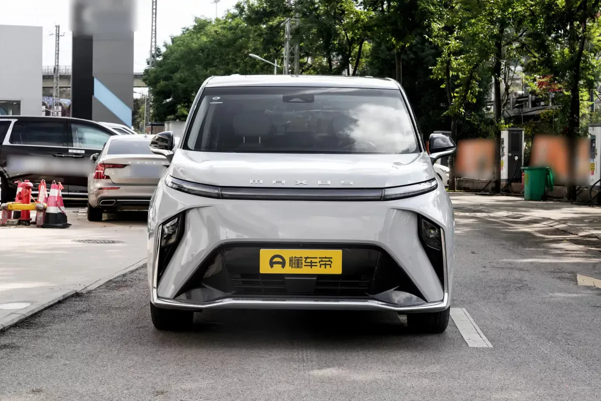 Saic Maxus MIFA 9