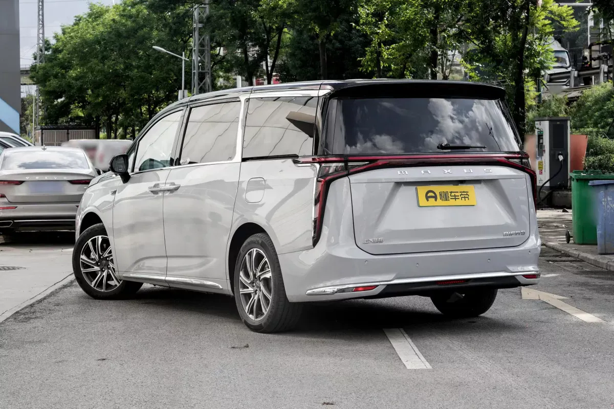 Saic Maxus MIFA 9 фото 3